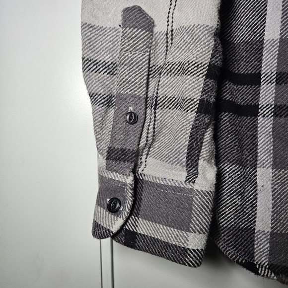 Saturdays Surf NYC Flannel Shirt Men's Gray Plaid Button Down Cotton Sz Medium - Picture 7 of 8